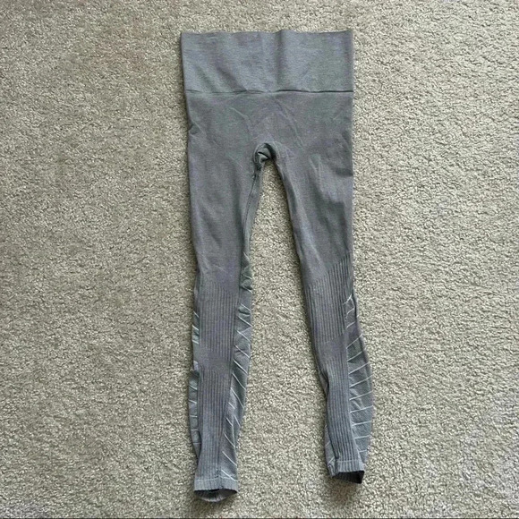 BLANQI Pale Gray Laser Cut High Rise Maternity Leggings Sz Small - Picture 2 of 13